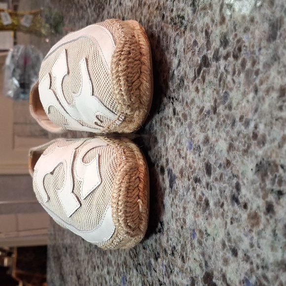 "TORY BURCH" Lonnie flats. Canvas, leather and twine. Sz. 8M, Beautiful shoes. - Picture 4 of 17